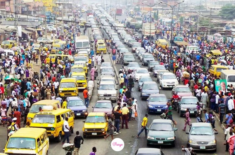 How to combat Lagos Traffic!! #GUIDETOTHEGIDILIFE, GUIDETOTHEGIDILIFE, How to combat Lagos Traffic, how to get out of traffic in Lagos, easy way to leave Lagos traffic!, max ng, max.ng, max bikes, max bikes in lagos